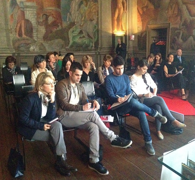 platea conferenza3103